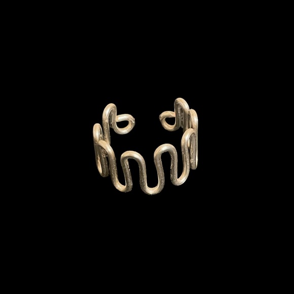 2/26/23 - 3 for $15 silver squiggly ring - Picture 2 of 2